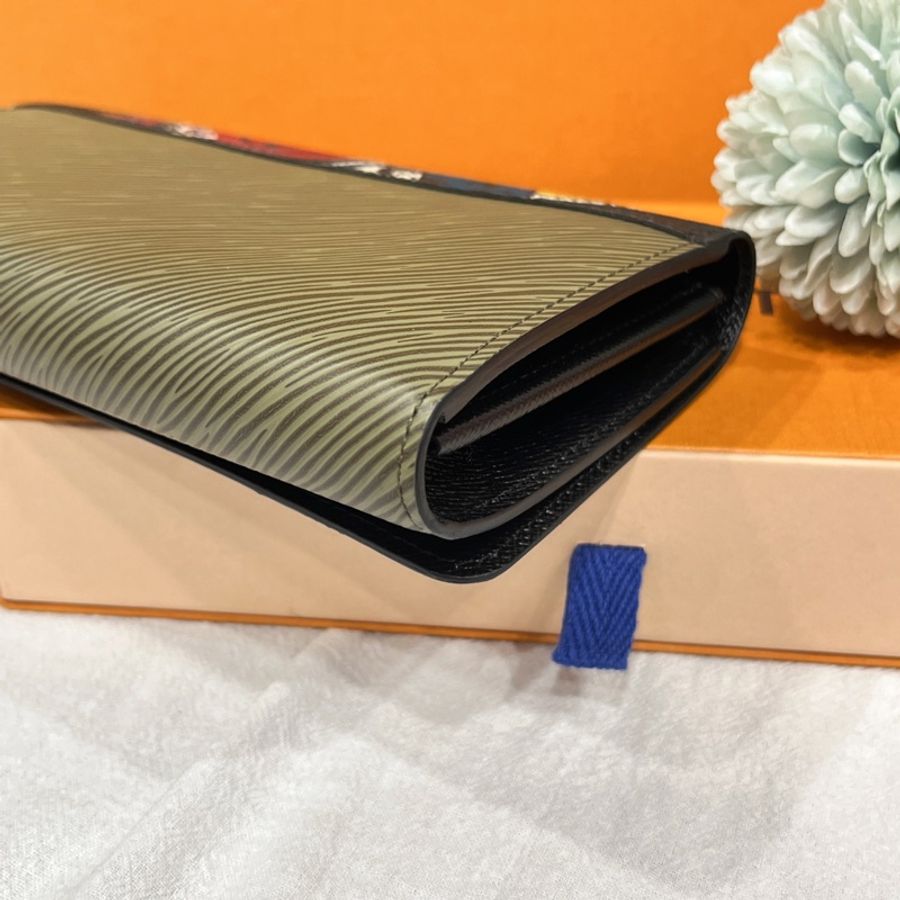 LOUIS VUITTON LV 日本限定款 山本寬齋聯名款TWIST系列二折長夾/皮夾/錢包-5