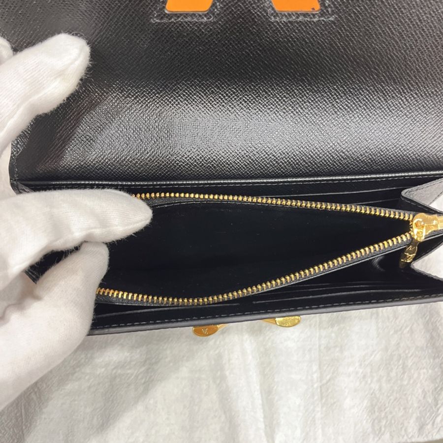 LOUIS VUITTON LV 日本限定款 山本寬齋聯名款TWIST系列二折長夾/皮夾/錢包-10