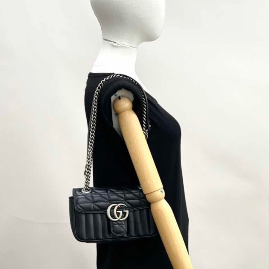 出清🎉🎉正品全新 GUCCI 446744 Marmont 新款GG Marmont絎縫系列銀釦掀蓋肩背/斜背包 23公分-1