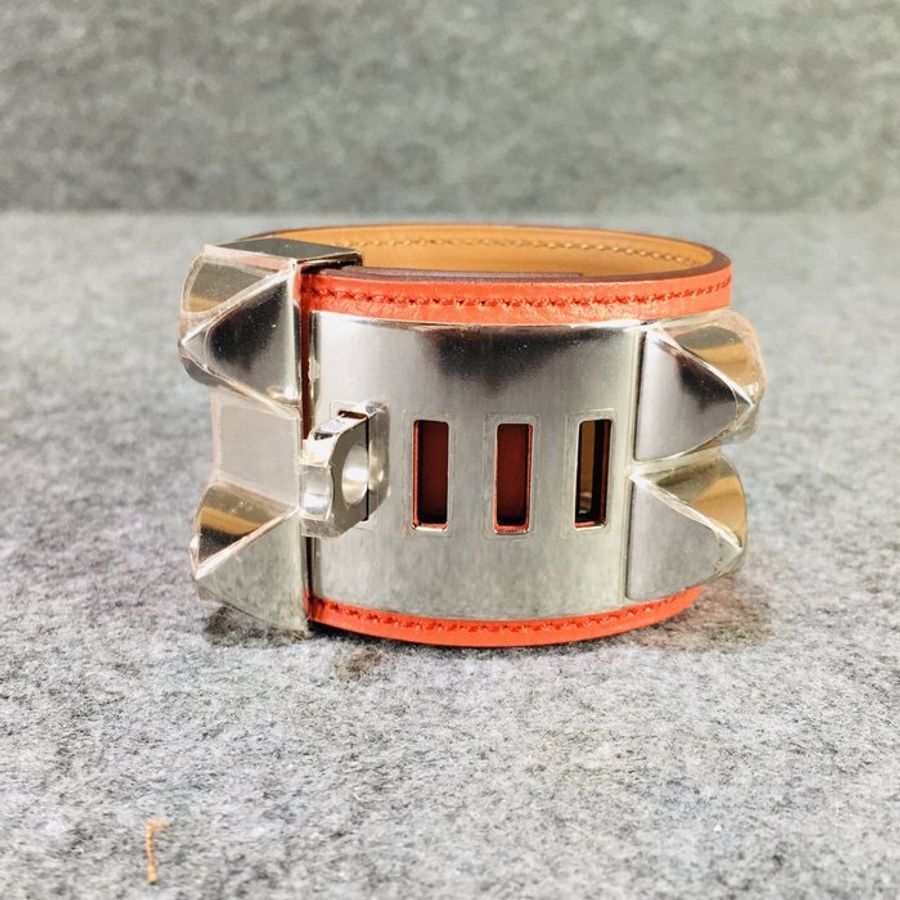 HERMES 愛馬仕 CDC 橘紅色 銀扣 大鉚釘 寬版皮革手環/手鐲/飾品 XS尺寸-3