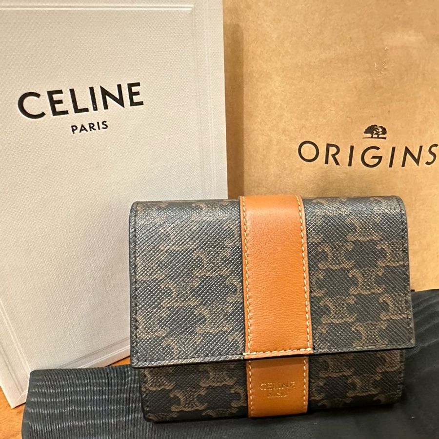 全新CELINE TRIOMPHE小型三摺黃褐色-0