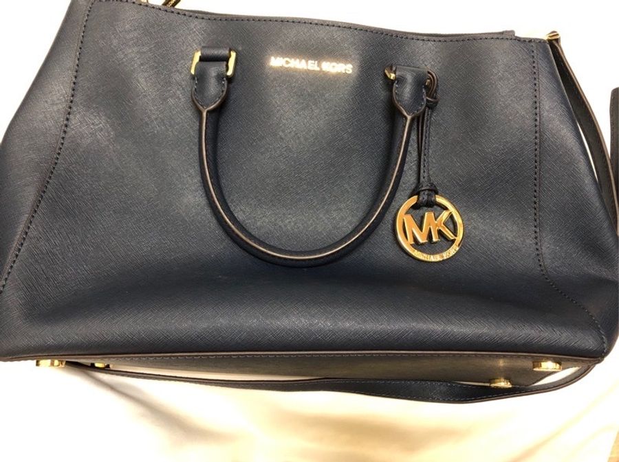Michael Kors 金字 防刮皮革手提斜背兩用殺手包 (大號)-1