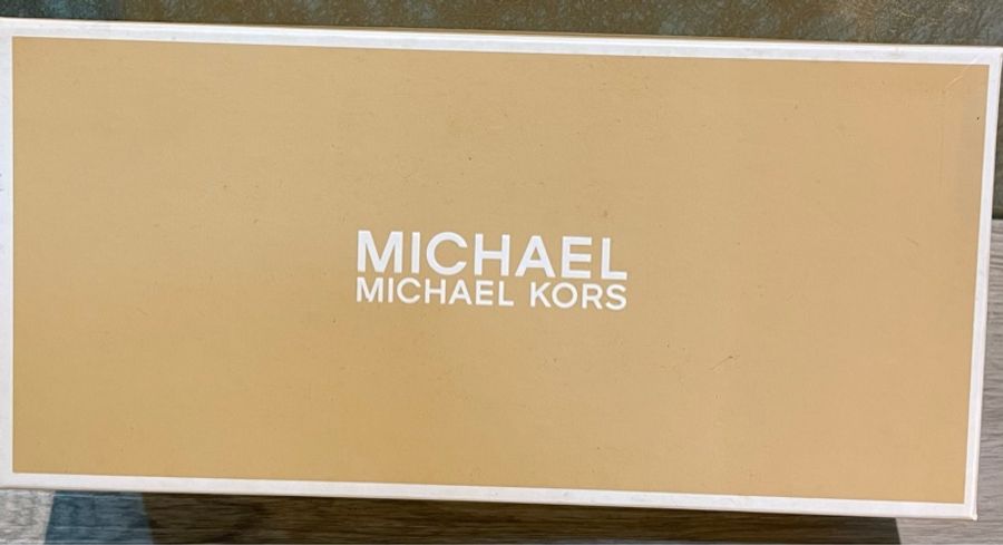 #MICHAEL KORS 深藍色平底娃娃鞋-4