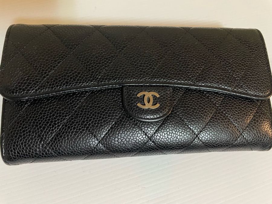Chanel格菱小羊皮長夾-1