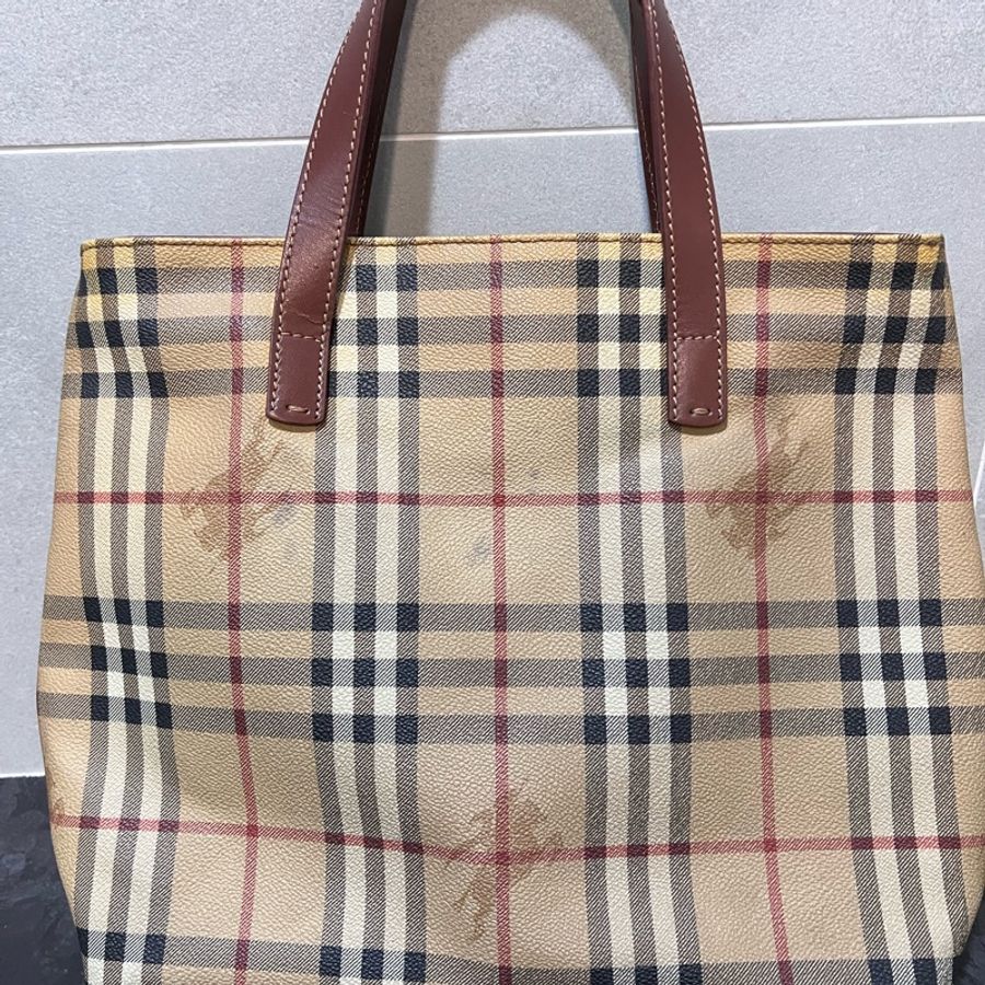 Burberry-0
