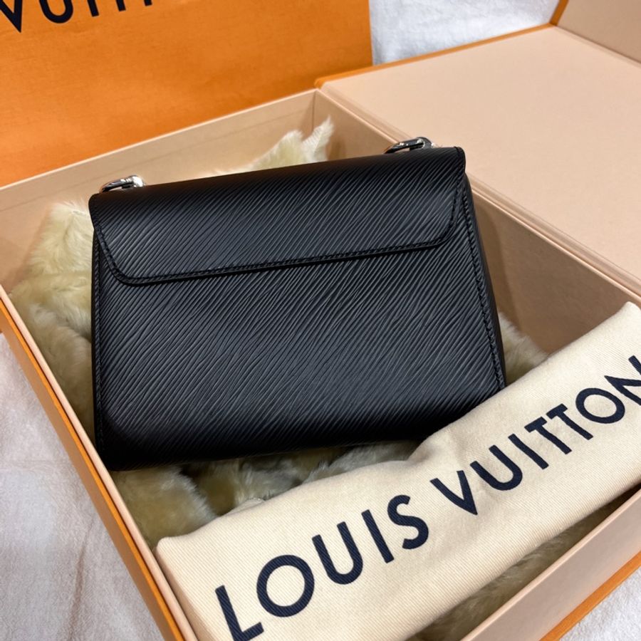 LOUIS VUITTON LV 黑色EPI銀扣TWIST PM 肩背包/斜背包-1