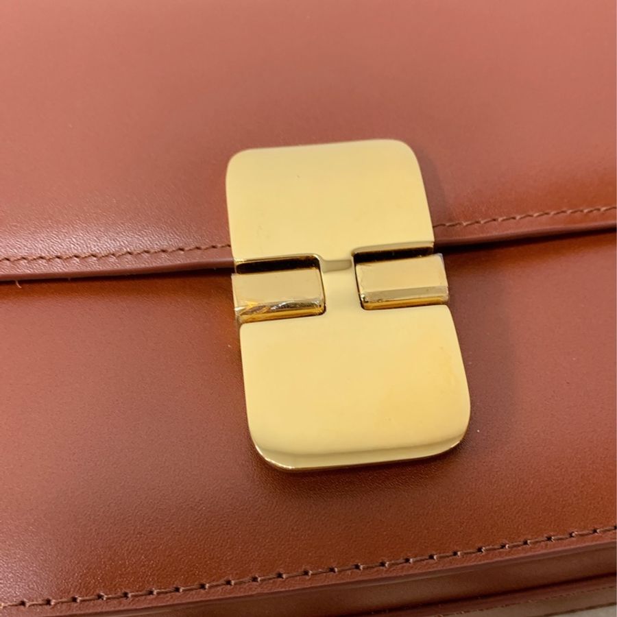 小紅書爆紅款A.P.C. Women's Grace Baguette Bag - Hazelnut榛果色法棍包-4
