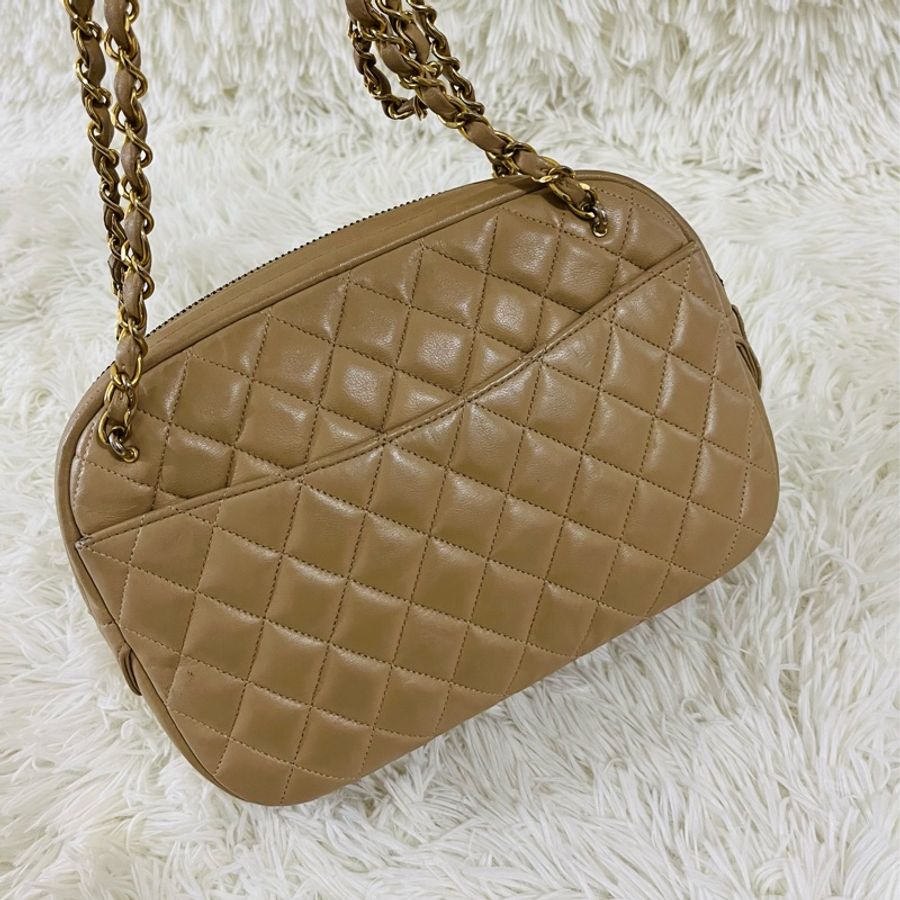 Chanel 奶茶色金鏈包-1