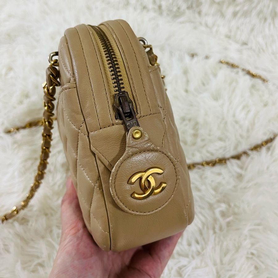 Chanel 奶茶色金鏈包-3