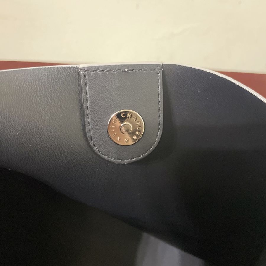 Charles&Keith 大容量單肩簡約托特包 子母包設計-6