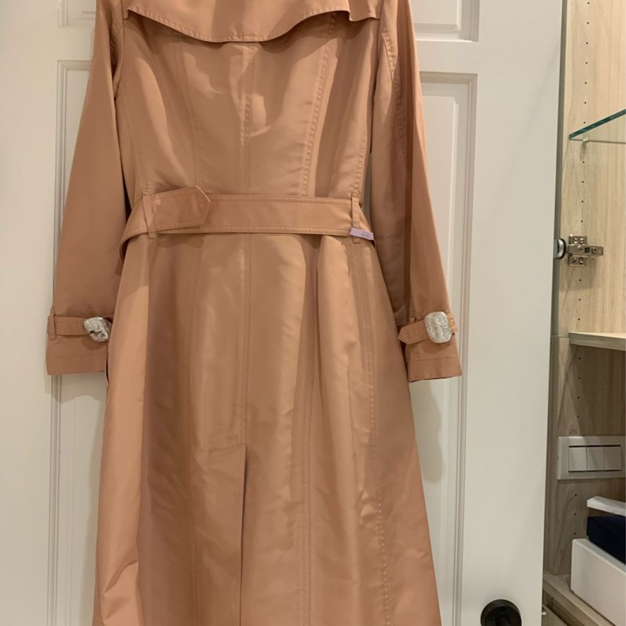 Burberry 義大利製粉色長版風衣-1