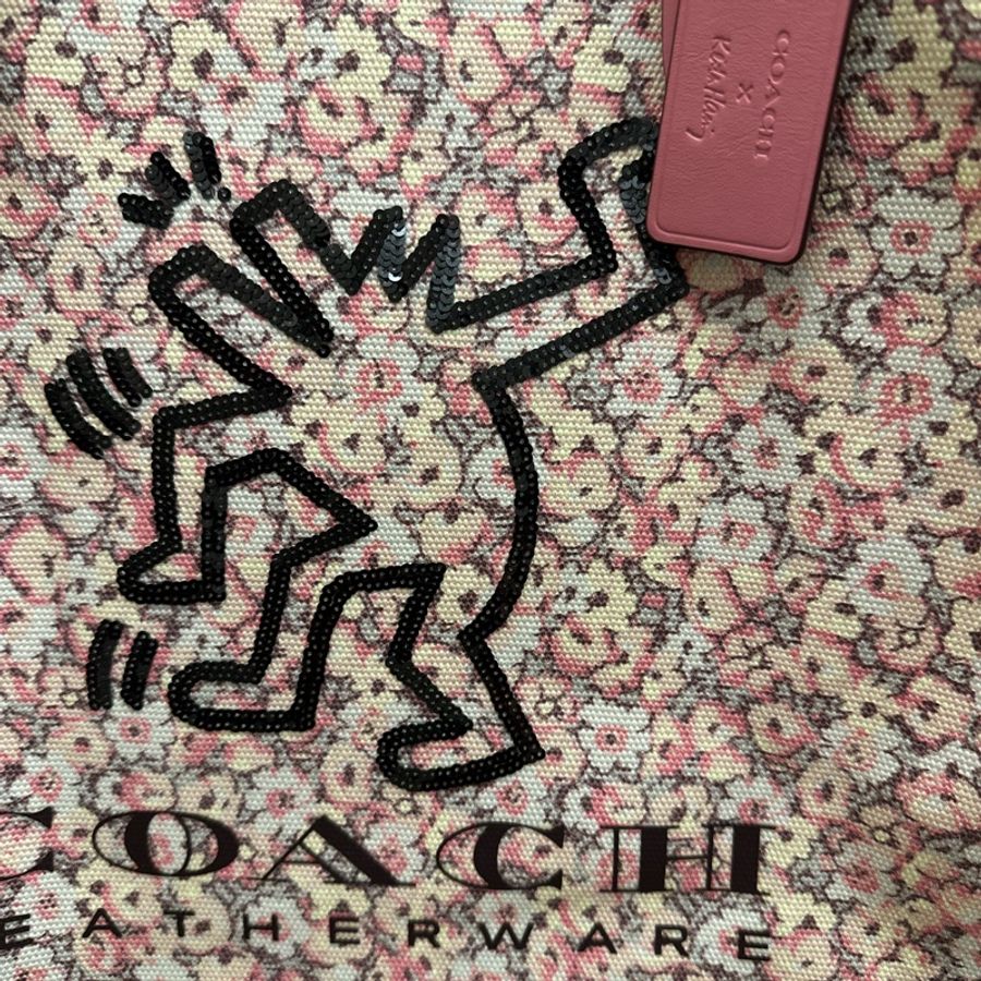 ‘客戶已保留’Coach x Keith Haring 聯名限量款,尺寸:高36cm(肩揹帶25cm)x寬33cmx深13cm-3