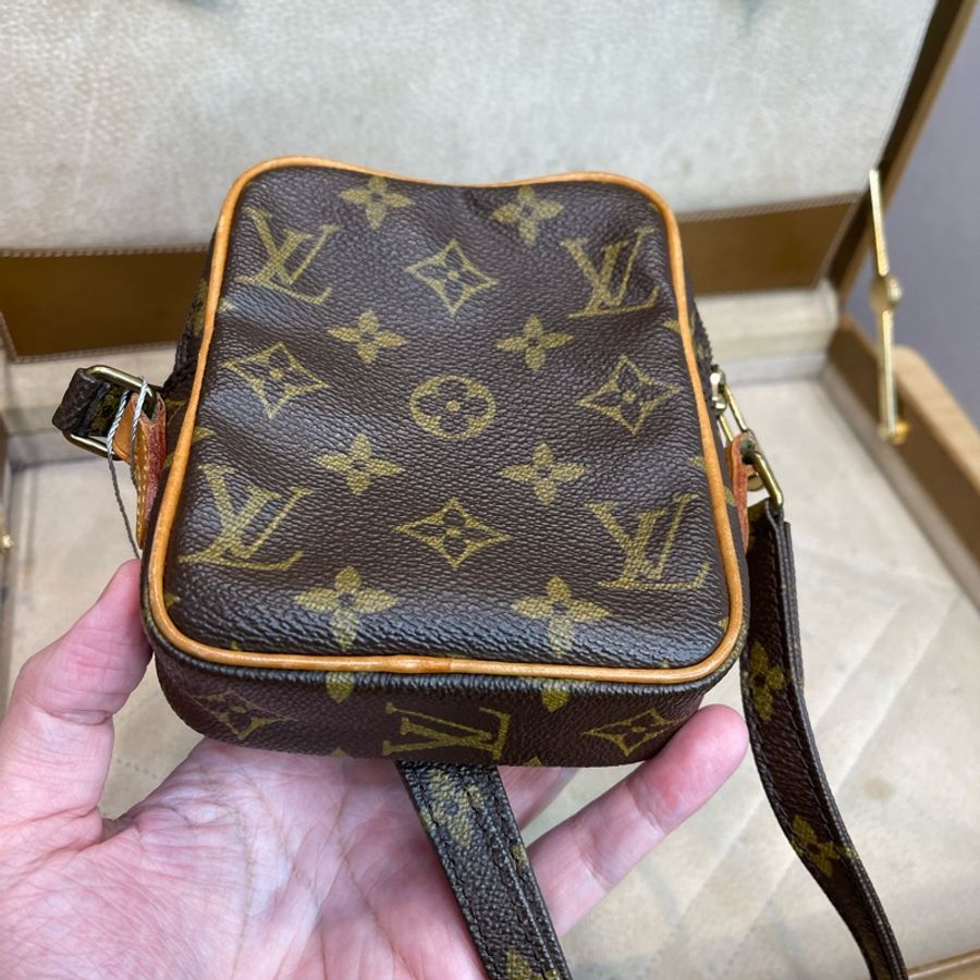 Louis Vuitton 老花迷你相機包-1