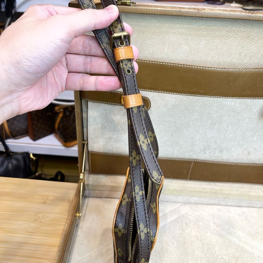 Louis Vuitton 老花迷你相機包-13