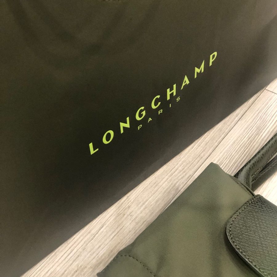 LONGCHAMP Le Pliage Green 再生尼龍刺繡LOGO長提把 水餃包-3