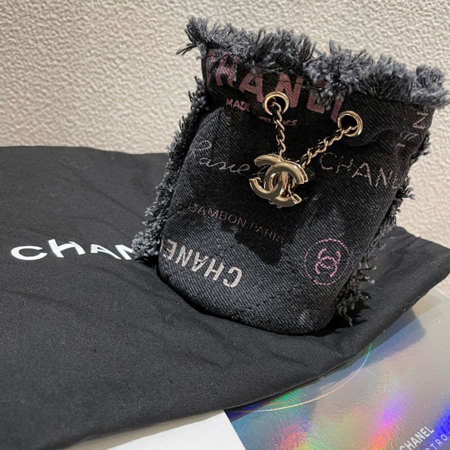 chanel 限量牛仔塗鴉小包-0