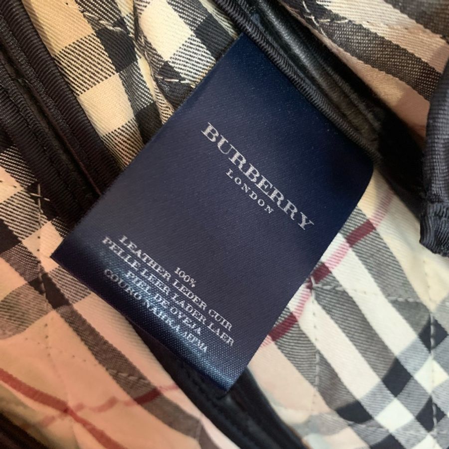 二手私物【Burberry】不到2折 全新品可合理議價 有拍衣服影片 保證真品Lambskin 小羊皮長大衣 近7千美元-25