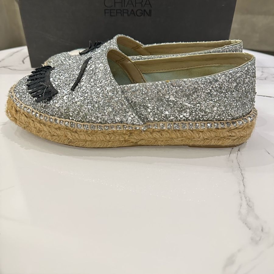 Chiara Ferragni 大眼睛品牌的經典鞋款-1