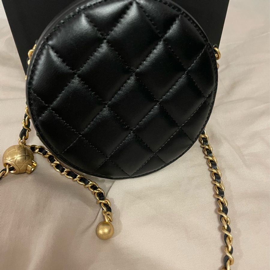 Chanel 金球小圓餅-1
