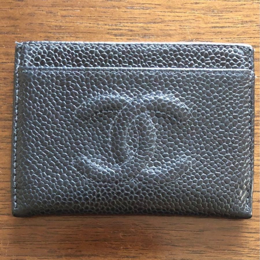 CHANEL香奈兒logo壓紋魚子醬牛皮卡片夾-0