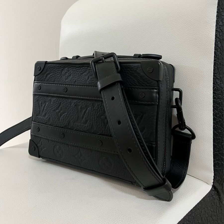 LV HANDLE SOFT TRUNK 盒子郵差包-0