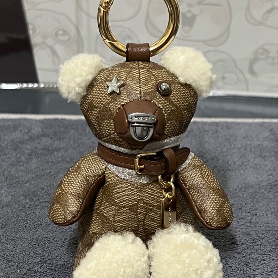 🐻Coach 蔻馳 限量小熊鑰匙圈吊飾 經典滿版Logo熊-0