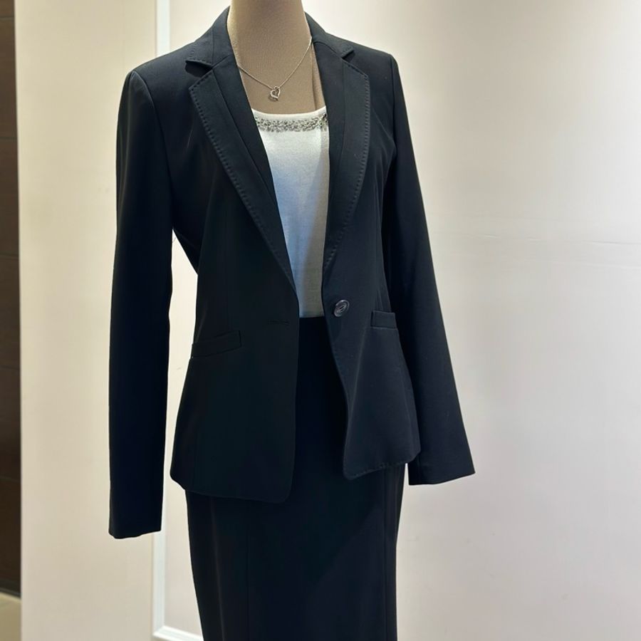22 Octobre 黑色西裝外套，Size 38，9成新（另有同套短裙）-2