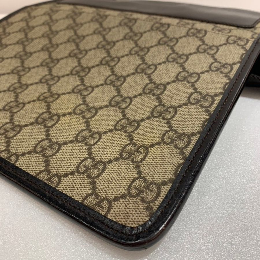 GUCCI PVC防水斜背包/側背包/扁包 8成新-5
