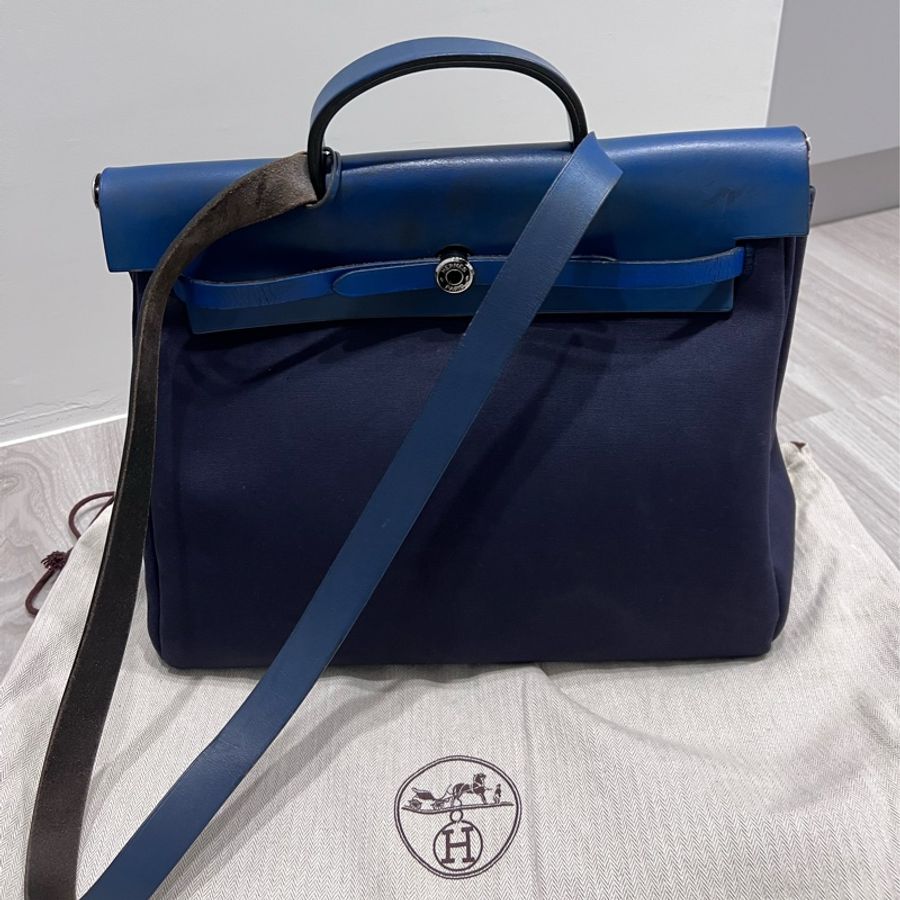 Hermès herbag GM 39cm 原價3850美金 台幣115000 尺寸39/35/15   85成新 包況很好-1