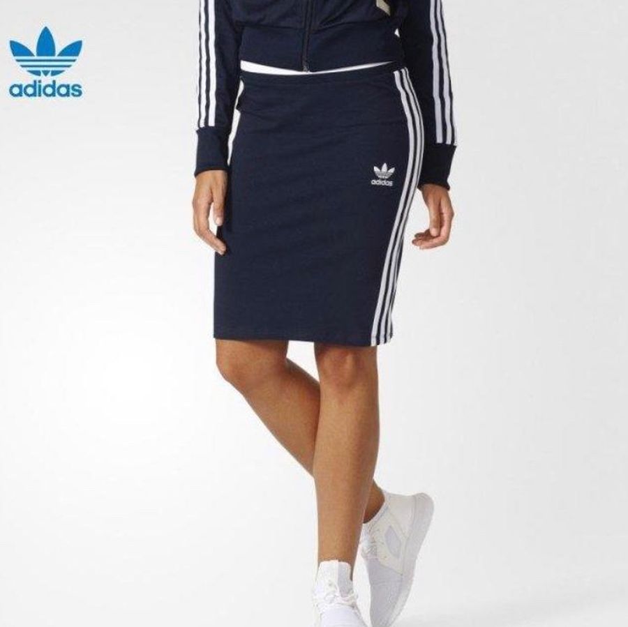 Adidas Logo短袖上衣+經典包臀窄裙 全新-14