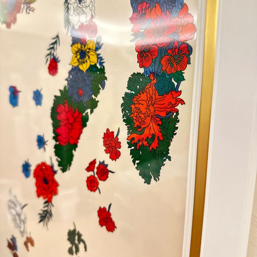 台灣現貨 愛馬仕 Hermès 輕揚花衣 馬頭 絲巾 方巾 含裱框 $27000 需台中南屯自取-4