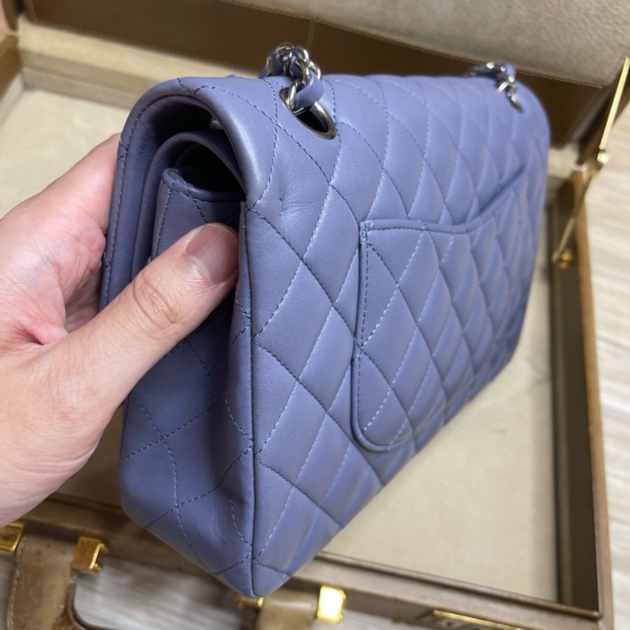 CHANEL Coco Classic Flap 25 淡粉紫口蓋鍊包✨櫃上漲翻天-14