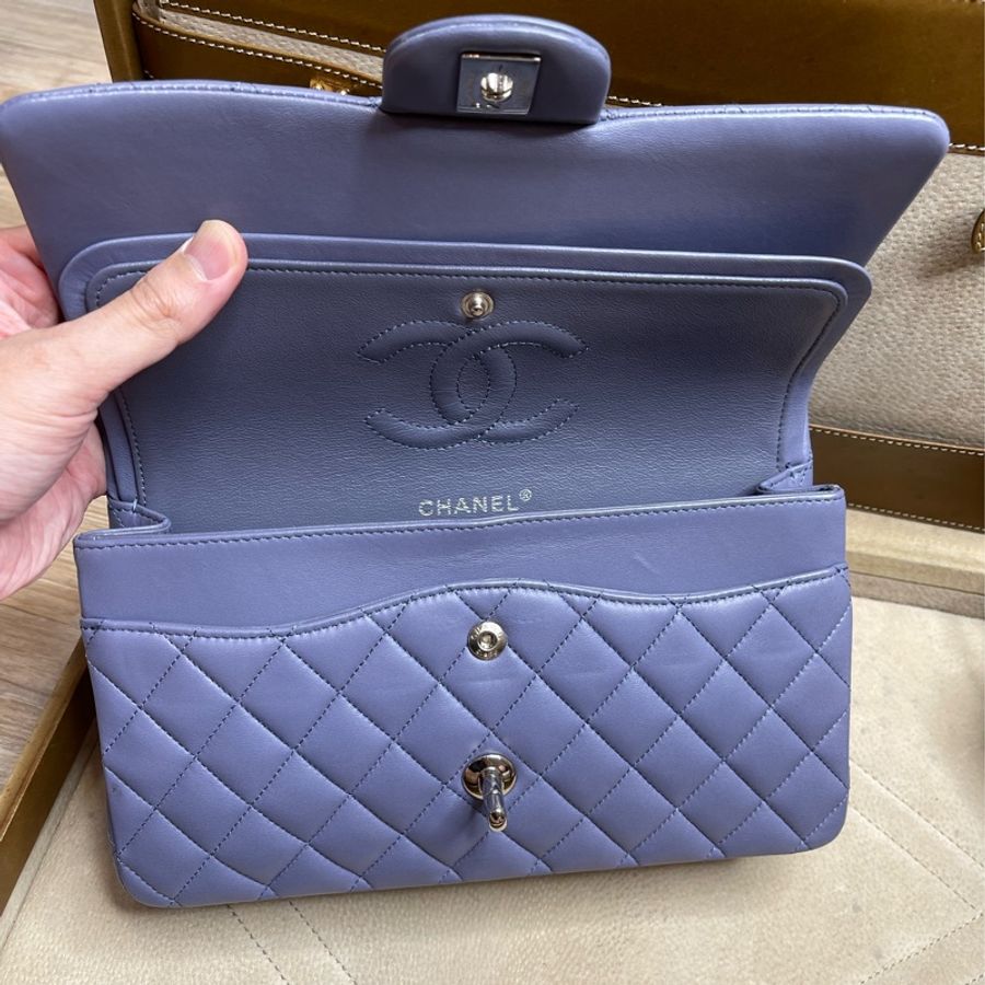 CHANEL Coco Classic Flap 25 淡粉紫口蓋鍊包✨櫃上漲翻天-24