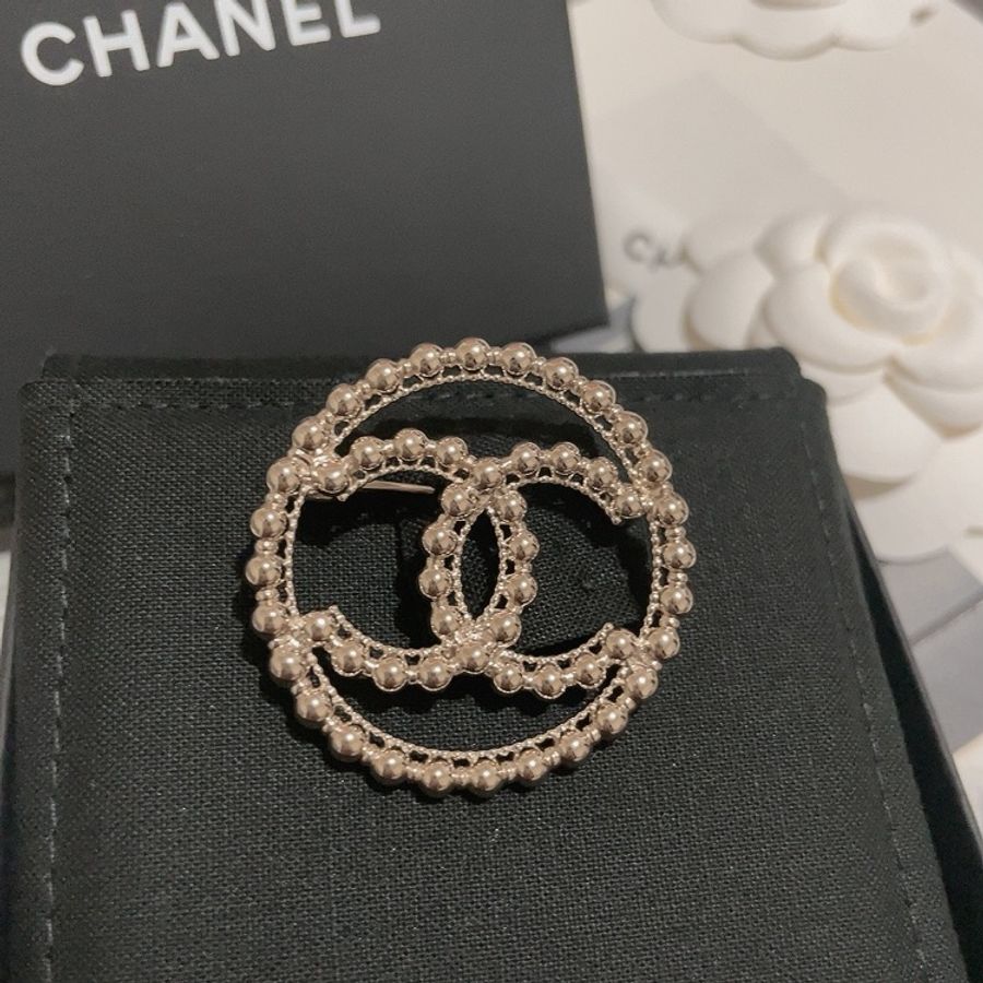 Chanel 22C Logo胸針-1