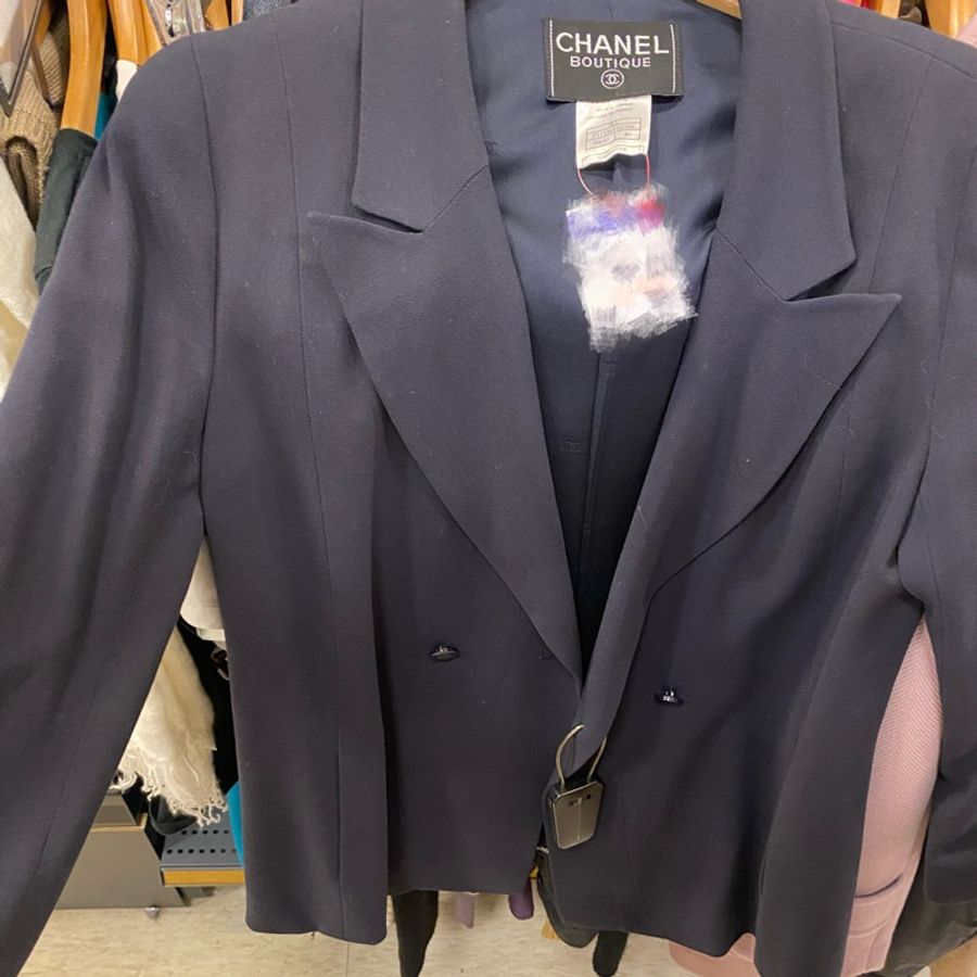 Chanel Boutique深藍色西裝套裝-0
