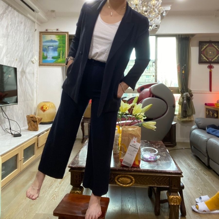 Chanel Boutique深藍色西裝套裝-5