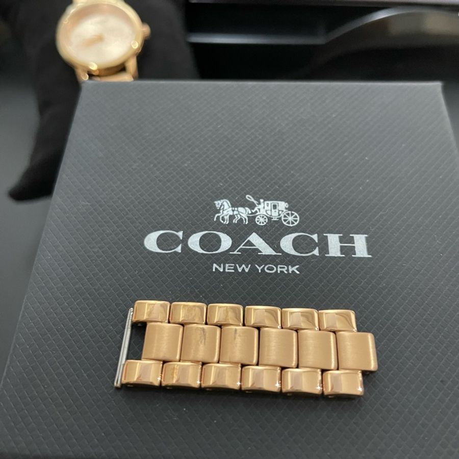Coach 玫瑰金女子腕錶-2