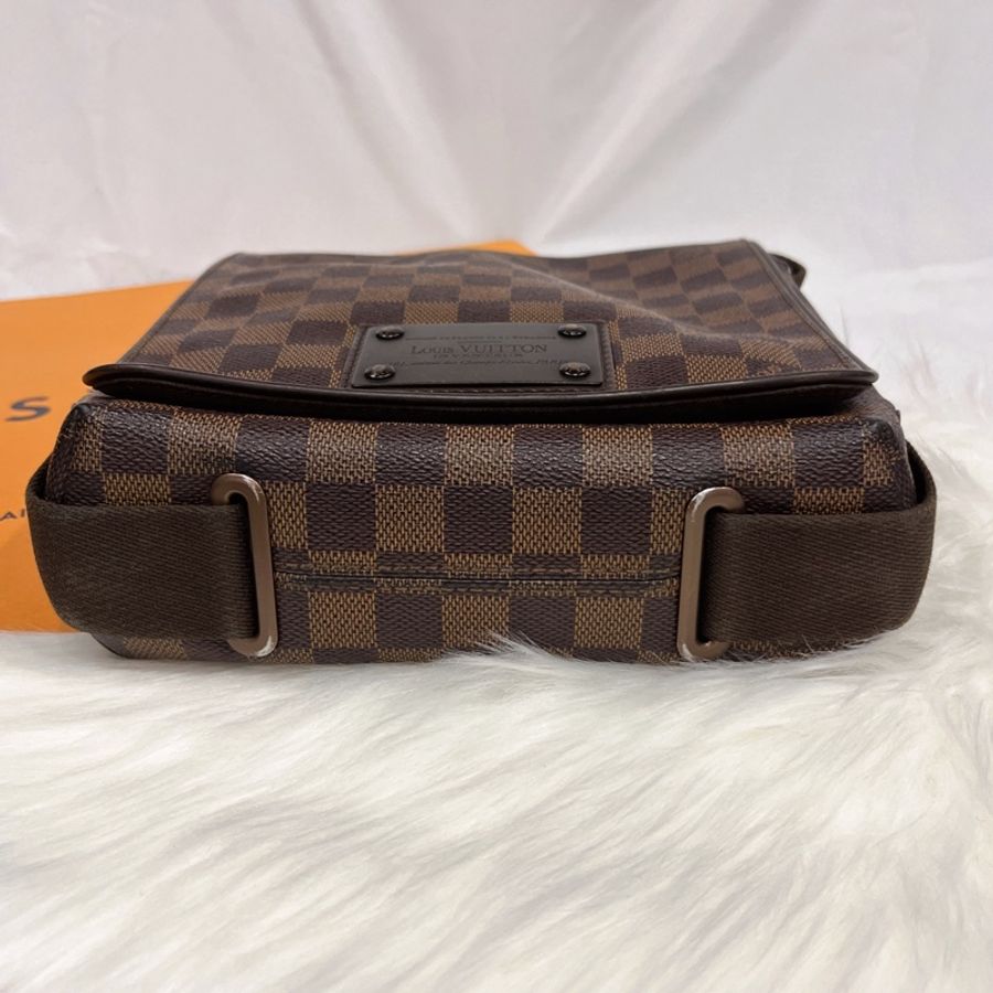 LOUIS VUITTON LV棋盤格 鐵牌 日字掀蓋斜背包-6