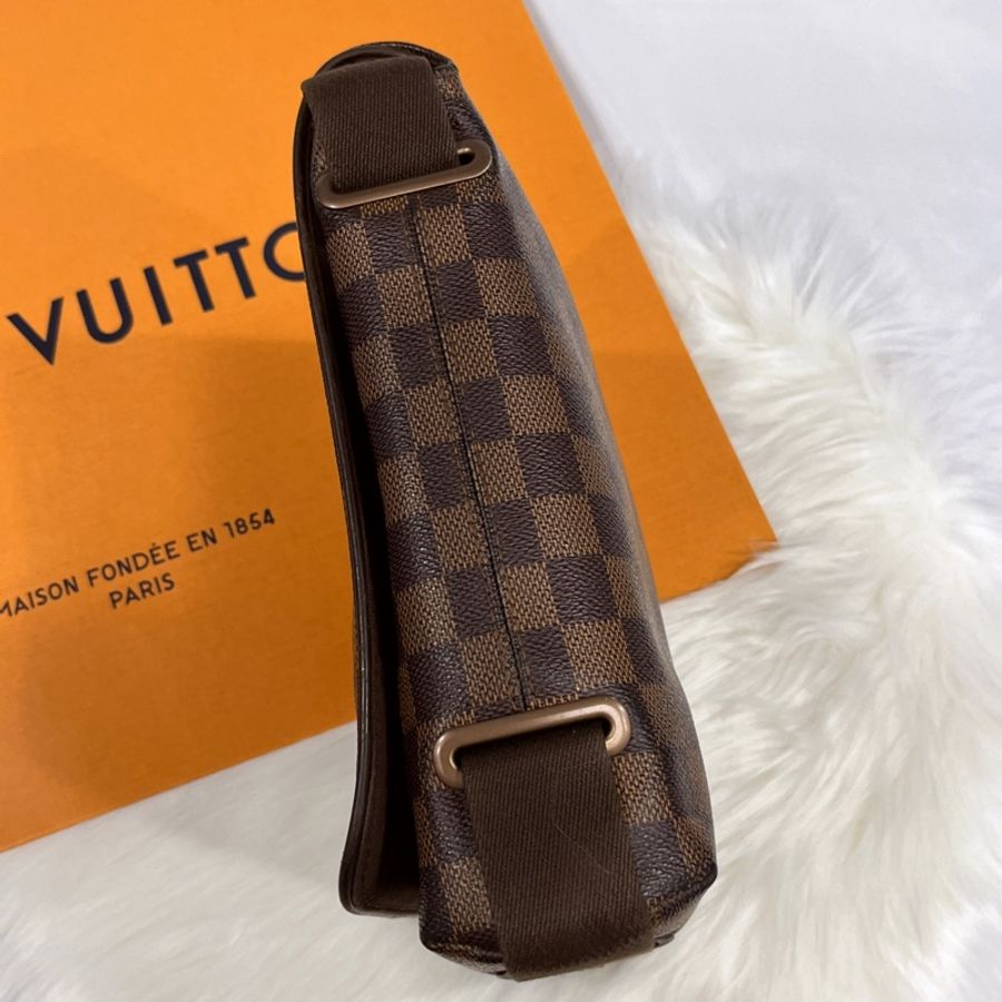 LOUIS VUITTON LV棋盤格 鐵牌 日字掀蓋斜背包-9