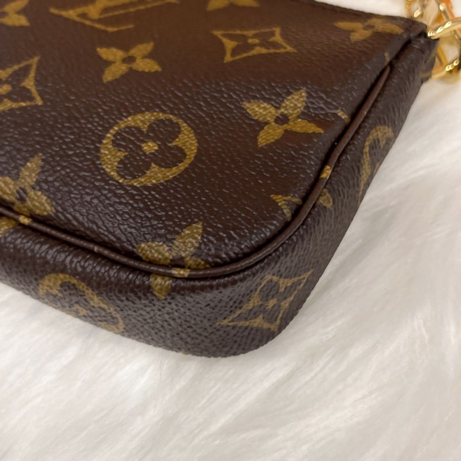 Louis Vuitton LV 2022聖誕限量款全新字紋 日本富士山薇薇安金鍊小包/化妝包/麻將包-5