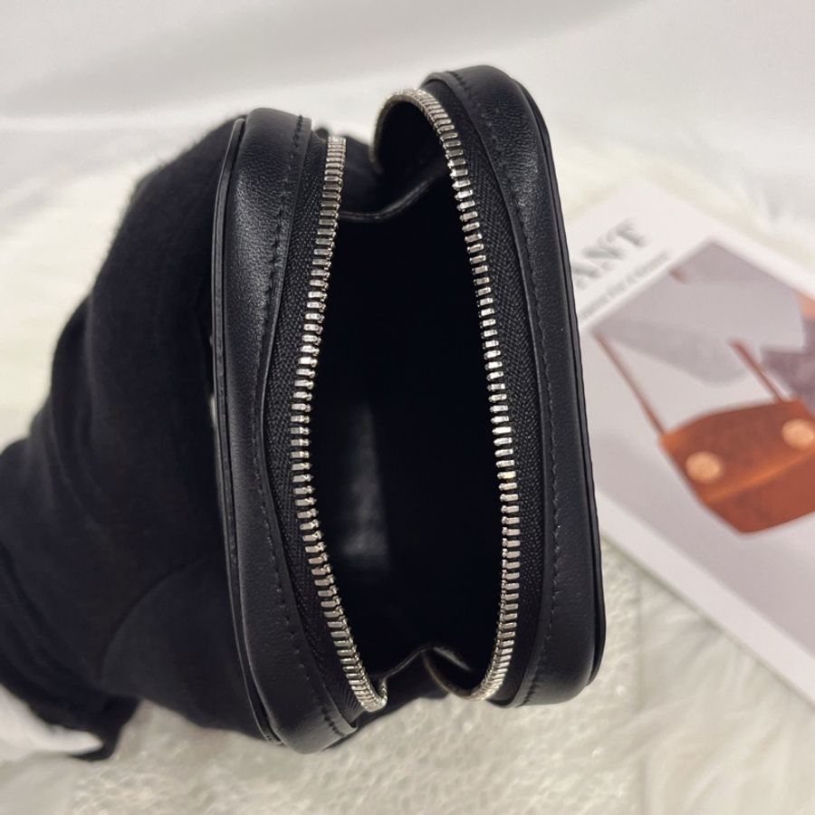 BALENCIAGA巴黎世家 黑色全皮塗鴉四卡手機斜背包/手拿包-9