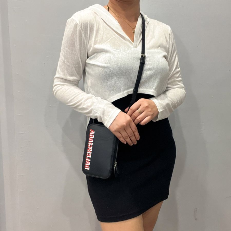 BALENCIAGA巴黎世家 黑色全皮塗鴉四卡手機斜背包/手拿包-11