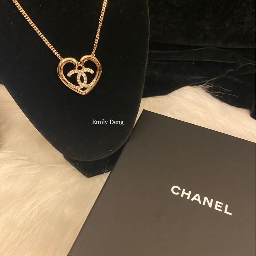 Chanel 大愛心鏤空 經典雙C水鑽 項鍊-1