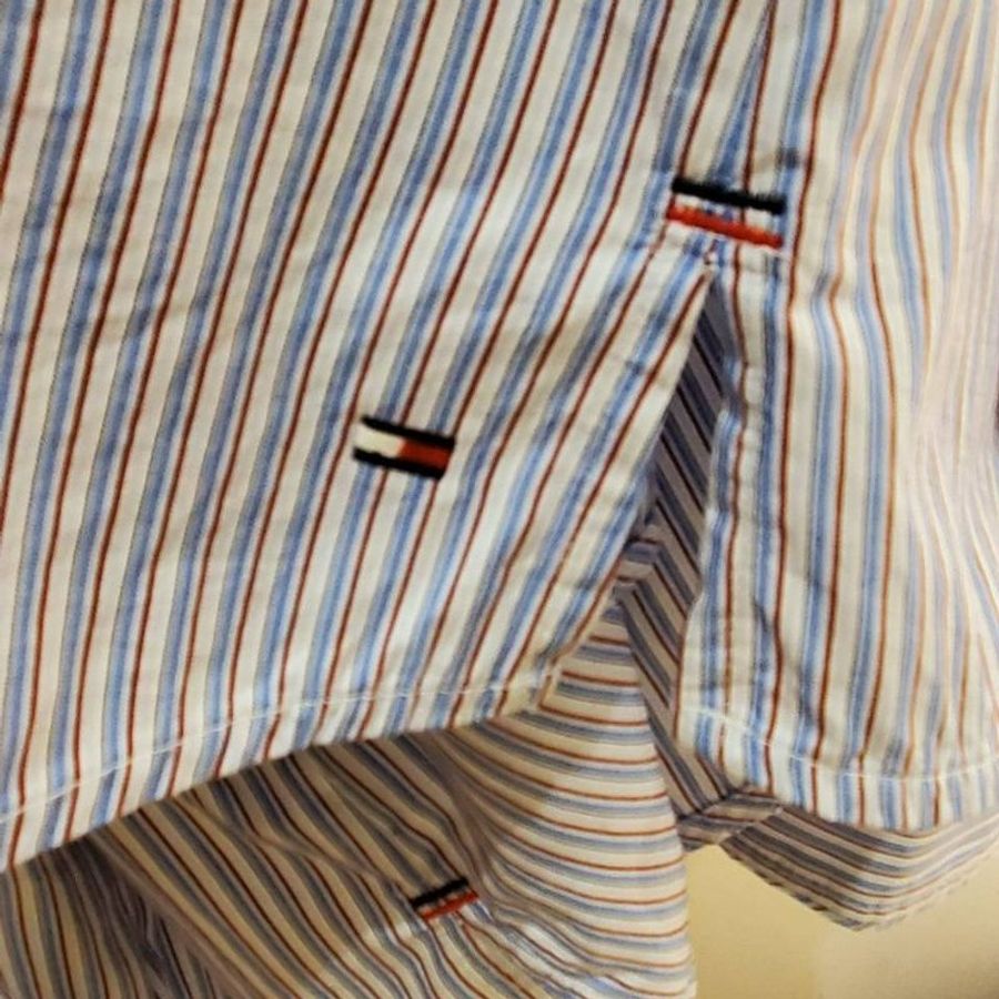 (全新)Tommy Hilfiger (女)休閒風品牌經典配色條紋V領襯衫式上衣-5