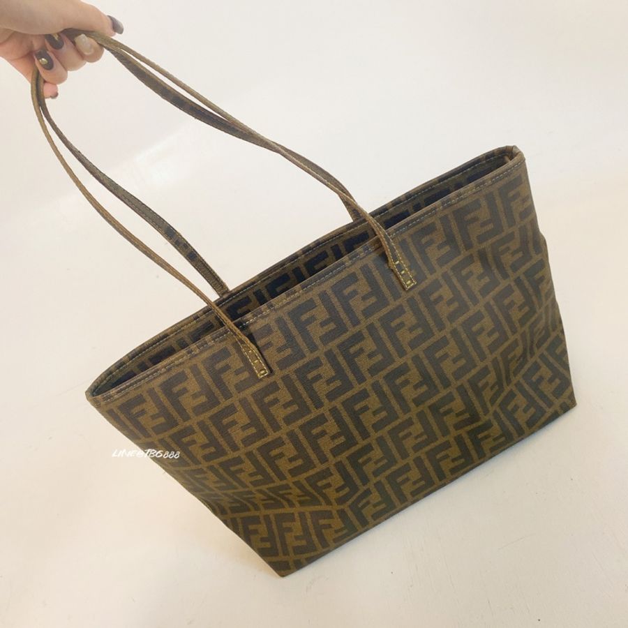 Fendi ROLL BAG CLOTH TOTE 滿版logo托特包-6