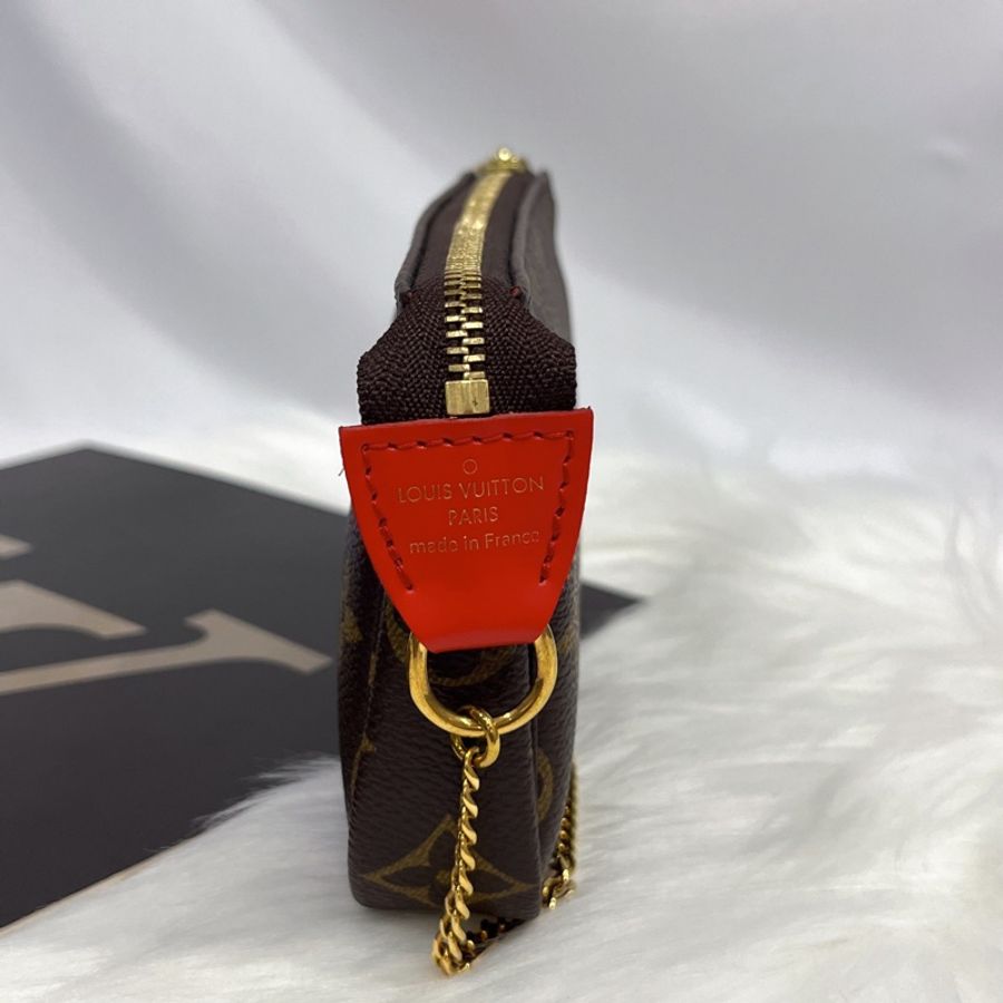 Louis Vuitton LV 字紋限定款碰碰車金鍊小包/小化粧包/麻將包-7