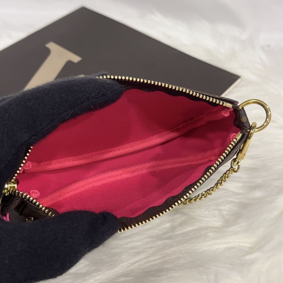 Louis Vuitton LV 2022聖誕節限量款 首爾薇薇安金鍊小包/化妝包/麻將包-10