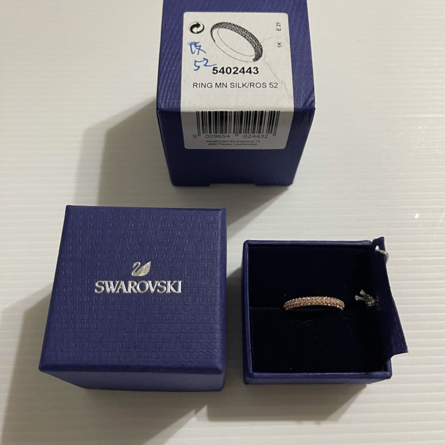SWAROVSKI施華洛士奇戒指(2手)-0