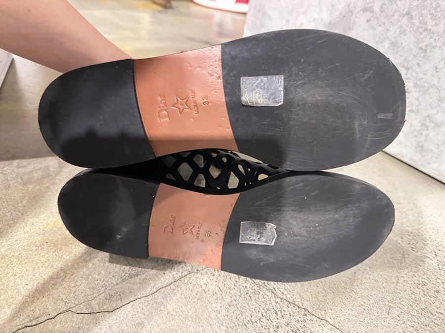Dior羅馬簍空涼鞋-5