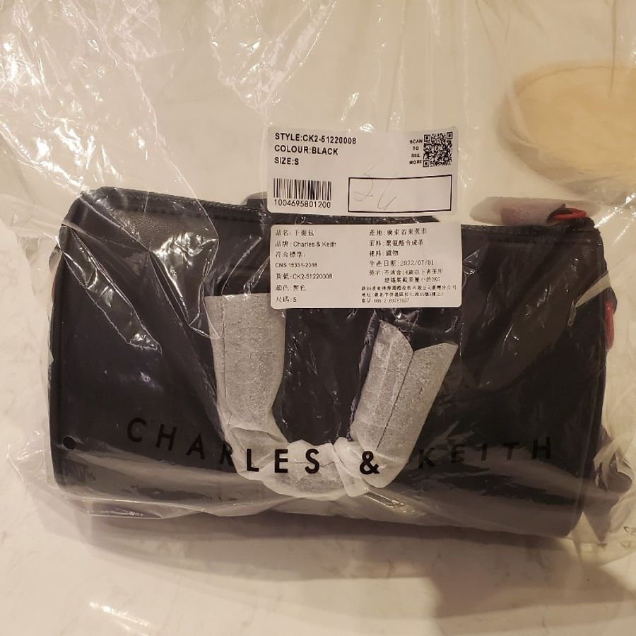 (全新)小ck CHARLES & KEITH
紅黑跳色迷你波士頓 協背 手拿 腋下包-6